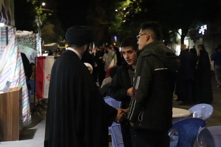 تصاویر/ استمرار فعالیت قرارگاه خدمت رسانی مدرسه علمیه قرآنی قائد شهید امام خامنه‌ای ارومیه
