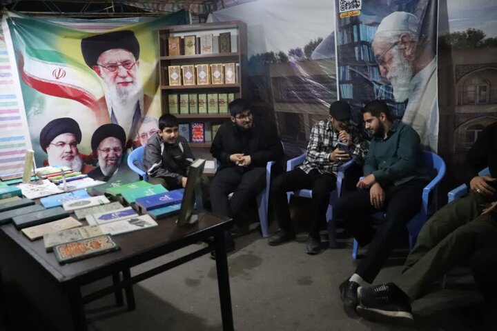 تصاویر/ استمرار فعالیت قرارگاه خدمت رسانی مدرسه علمیه قرآنی قائد شهید امام خامنه‌ای ارومیه
