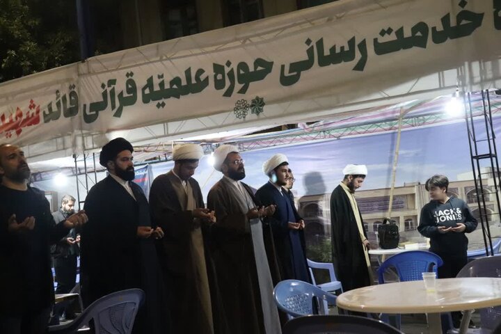 تصاویر/ استمرار فعالیت قرارگاه خدمت رسانی مدرسه علمیه قرآنی قائد شهید امام خامنه‌ای ارومیه