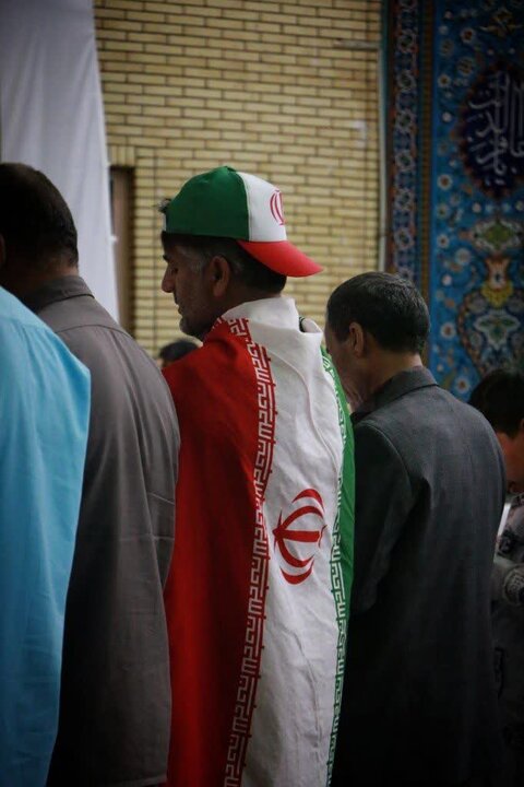 تصاویر/اقامه نماز استغاثه در خمین
