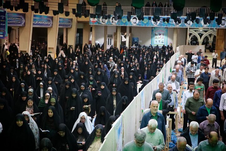 تصاویر/اقامه نماز استغاثه در خمین