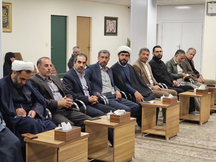 تصاویر/ برگزاری نشست ستاد هفته ولایت در کردستان