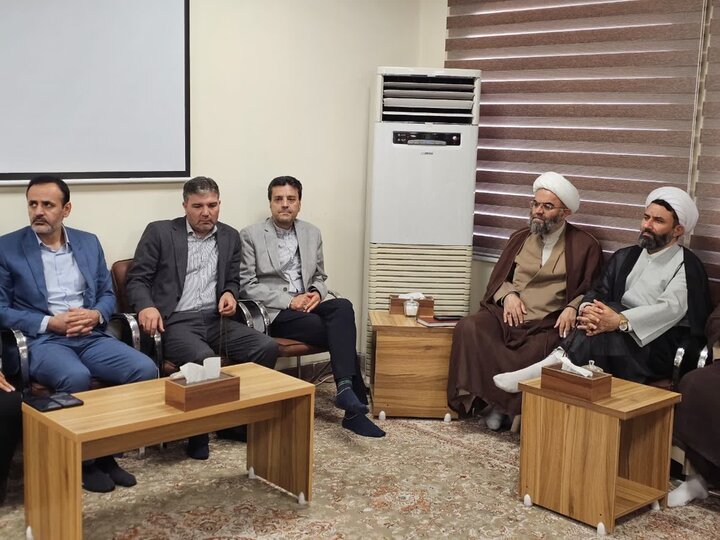 تصاویر/ برگزاری نشست ستاد هفته ولایت در کردستان