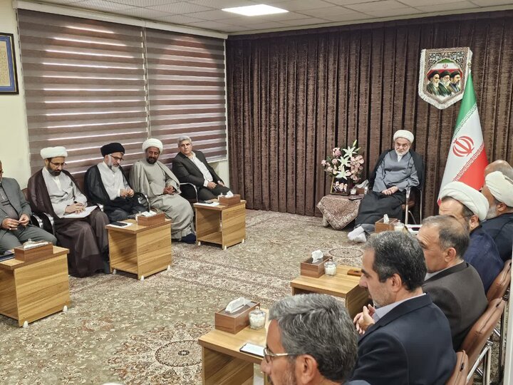 تصاویر/ برگزاری نشست ستاد هفته ولایت در کردستان