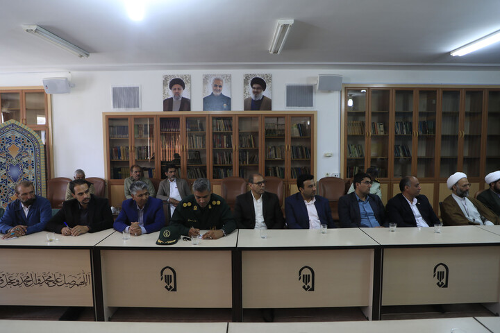 دست اندرکاران دومین اجلاسیه شهدای شهرستان سربیشه