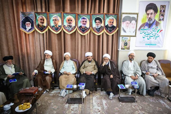 تصاویر / گردهمایی ائمه جمعه استان قزوین در دفتر امام جمعه شهر الوند
