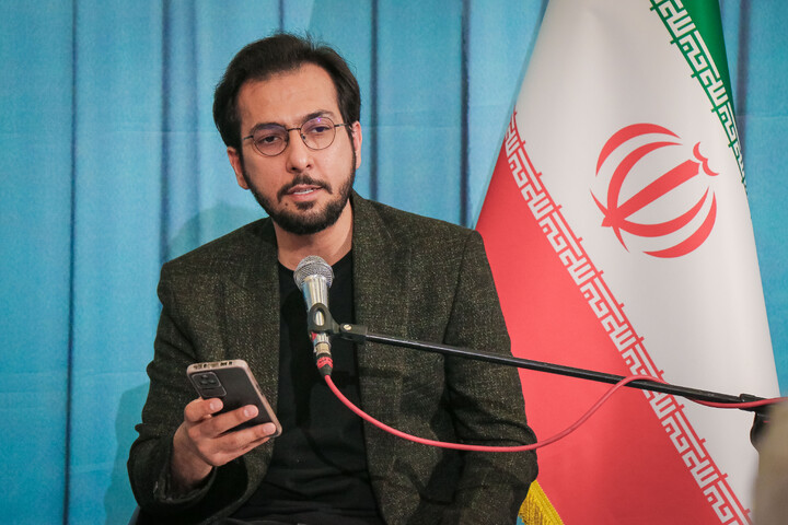 تصاویر/ آئین رونمایی از مجموعه شعر یوسف تر از ماه