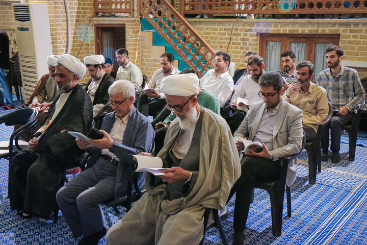 تصاویر/ آئین رونمایی از مجموعه شعر یوسف تر از ماه