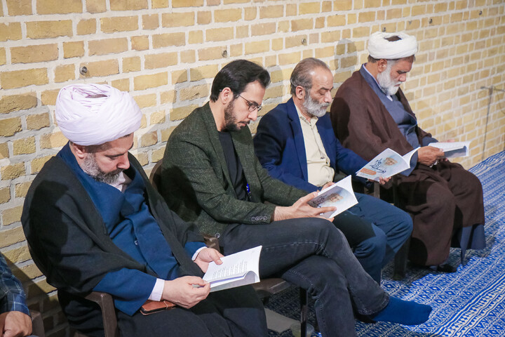 تصاویر/ آئین رونمایی از مجموعه شعر یوسف تر از ماه