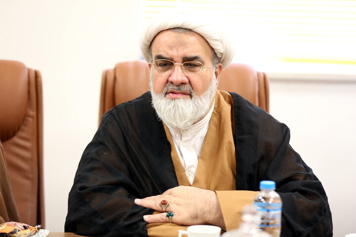 تصاویر/ نشست اعضای دبير خانه کنگره بین‌المللی امناءالرسل با رئیس دانشگاه آزاد اسلامی قم
