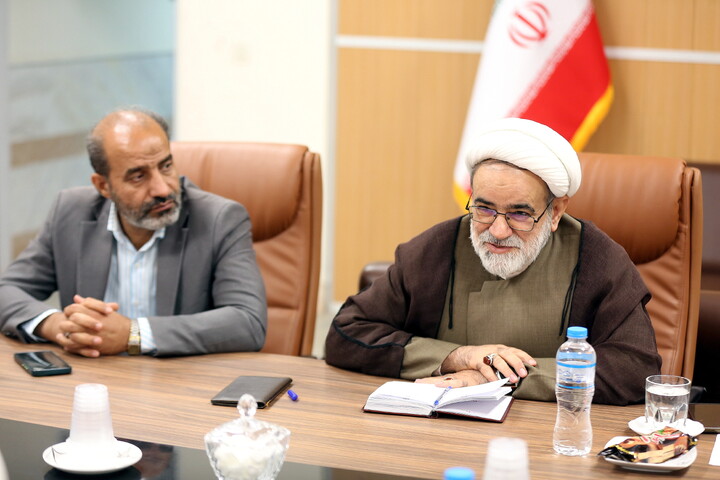 تصاویر/ نشست اعضای دبير خانه کنگره بین‌المللی امناءالرسل با رئیس دانشگاه آزاد اسلامی قم