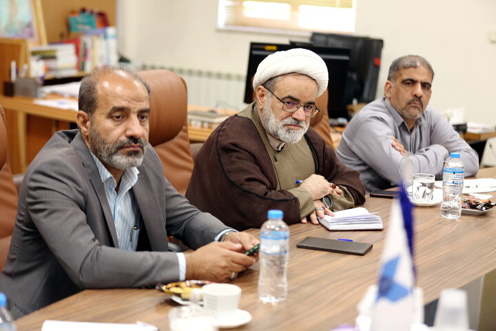 تصاویر/ نشست اعضای دبير خانه کنگره بین‌المللی امناءالرسل با رئیس دانشگاه آزاد اسلامی قم