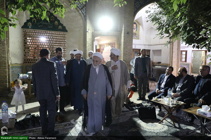 من حُجَر مدرسة "جهانغيرخان" العلمية في قم إلى منزل الزوجية