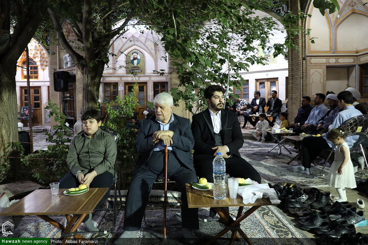 من حُجَر مدرسة "جهانغيرخان" العلمية في قم إلى منزل الزوجية