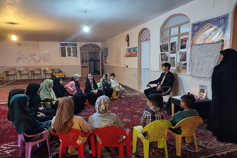 «مردی که ایران را ساخت»؛ روایت یک طلبه گیلانغربی از تدابیر رهبری جوان+عکس