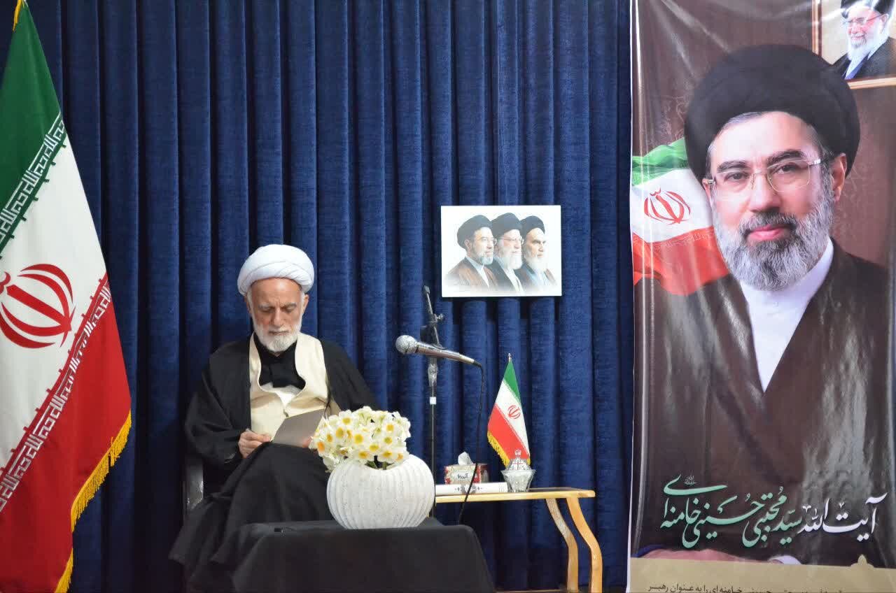 امامت مقامی الهی و شایسته فردی معصوم است
