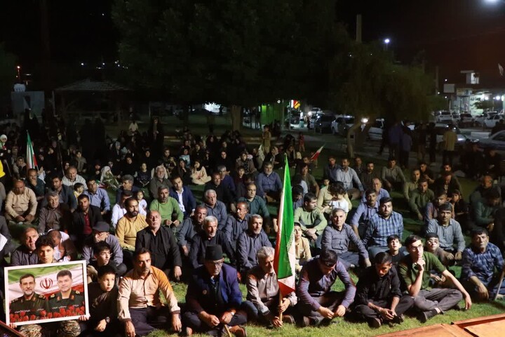 تصاویر/حضور و سخنرانی عضو مجلس خبرگان رهبری در اجتماع اقتدار امت شهرستان صیدون
