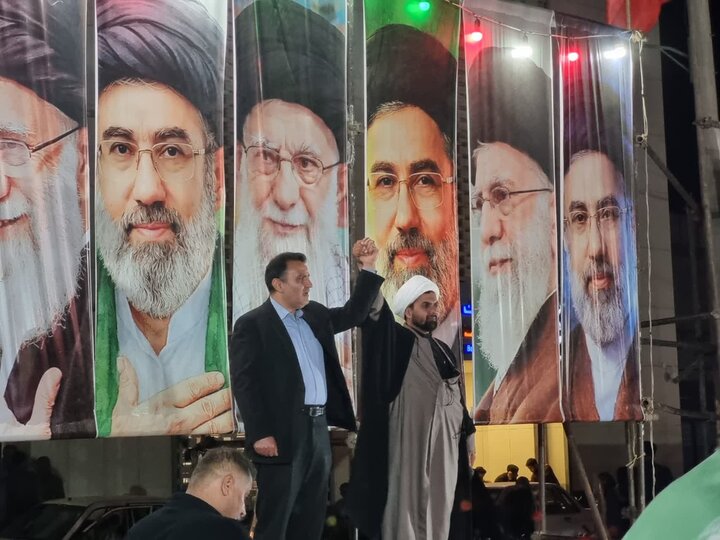 تصاویر| نود ویکمین شب حماسه حضور کاشانی ها در خیابان‌ها و میدان‌های شهر