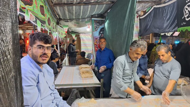 تصاویر/ قرار مردمی عجب شیر در نودمین شب متوالی