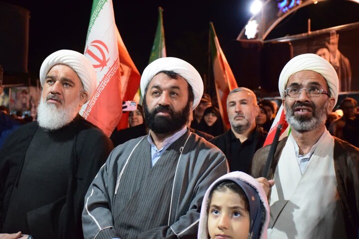تصاویر / قیام مردم میدان ائل گلی تبریز در شب‌های اقتدار