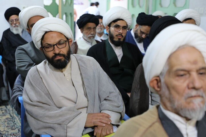 تصاویر/ گردهمایی ائمه جمعه در مدرسه علمیه شهید صدوقی طزرجان