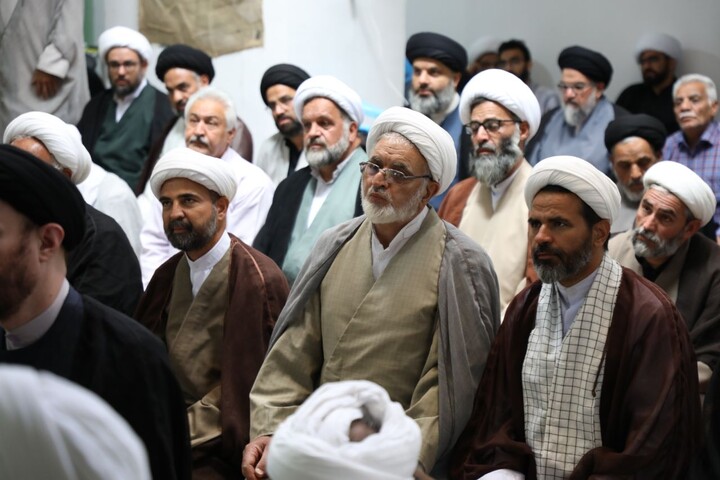 تصاویر/ گردهمایی ائمه جمعه در مدرسه علمیه شهید صدوقی طزرجان