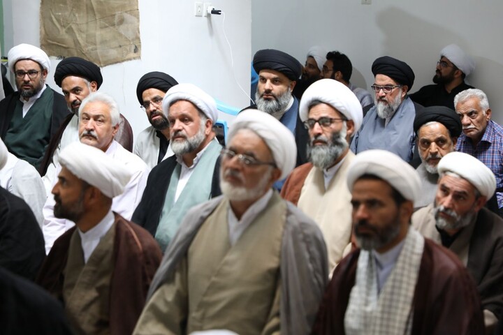 تصاویر/ گردهمایی ائمه جمعه در مدرسه علمیه شهید صدوقی طزرجان