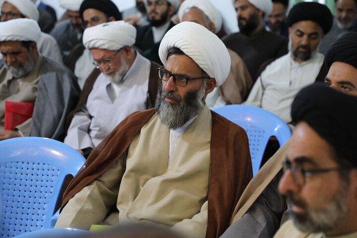 تصاویر/ گردهمایی ائمه جمعه در مدرسه علمیه شهید صدوقی طزرجان