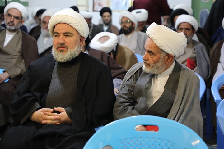 تصاویر/ گردهمایی ائمه جمعه در مدرسه علمیه شهید صدوقی طزرجان