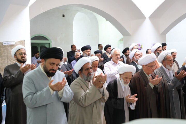 تصاویر/ گردهمایی ائمه جمعه در مدرسه علمیه شهید صدوقی طزرجان