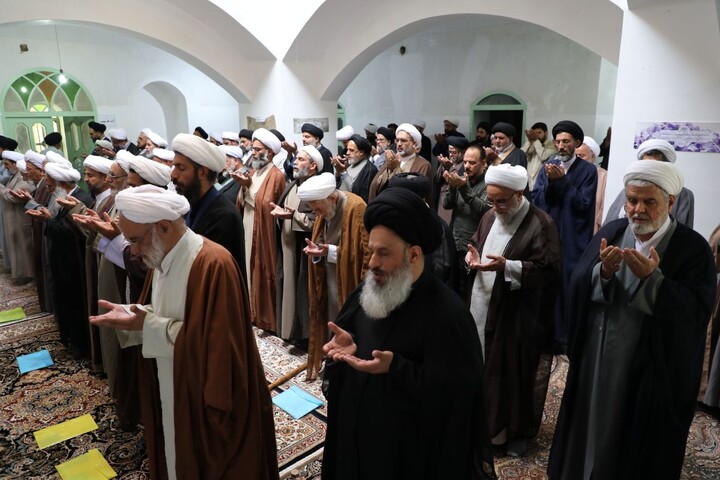 تصاویر/ گردهمایی ائمه جمعه در مدرسه علمیه شهید صدوقی طزرجان