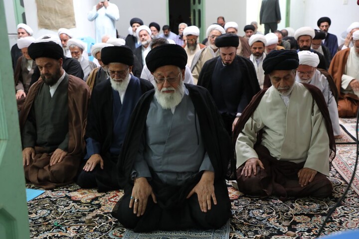 تصاویر/ گردهمایی ائمه جمعه در مدرسه علمیه شهید صدوقی طزرجان