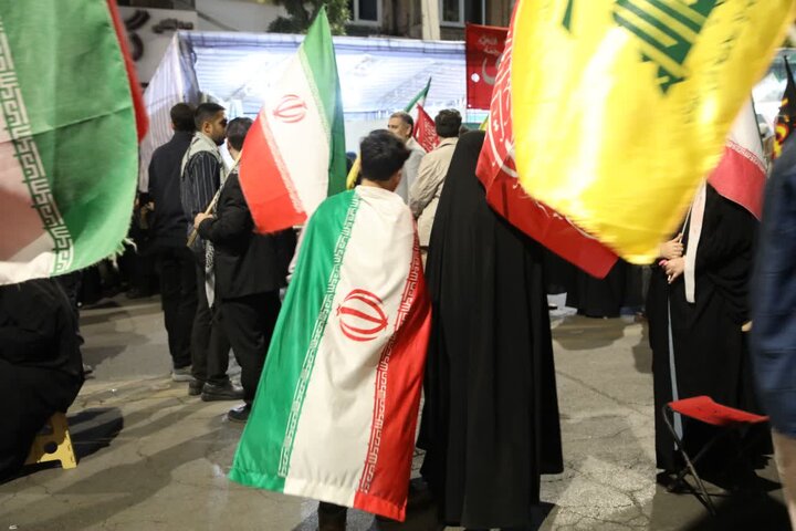 تصاویر/ نود و یکمین شب از قرار شبانه،تبلور حماسه حضور و ایستادگی مردم ولایتمدار و غیور ارومیه در میدان ولایت فقیه