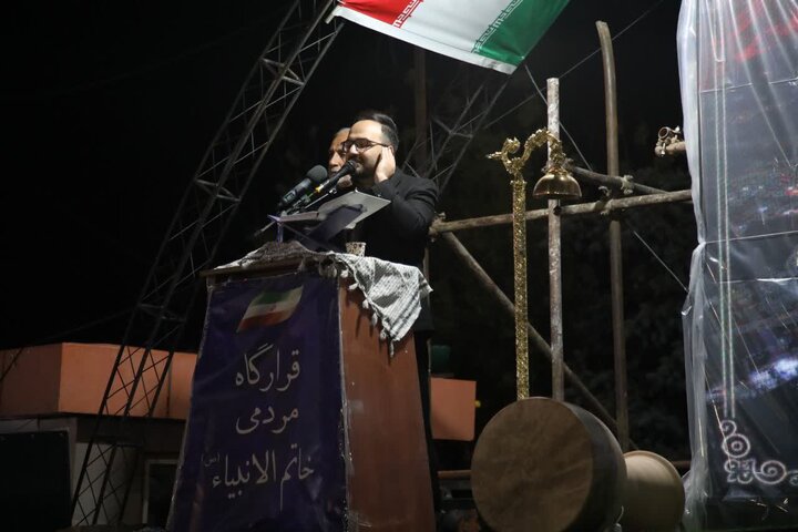 تصاویر/ نود و یکمین شب از قرار شبانه،تبلور حماسه حضور و ایستادگی مردم ولایتمدار و غیور ارومیه در میدان ولایت فقیه