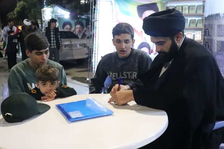 تصاویر/ استمرار خدمت رسانی موکب مدرسه علمیه قرآنی قائد شهید امام خامنه‌ای ارومیه