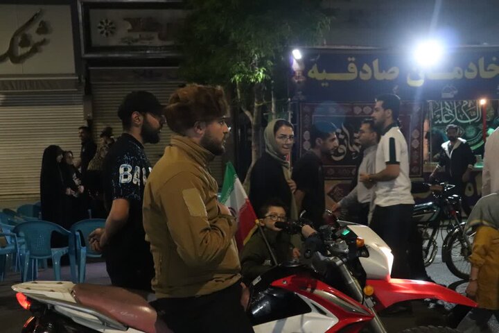 تصاویر/ استمرار خدمت رسانی موکب مدرسه علمیه قرآنی قائد شهید امام خامنه‌ای ارومیه