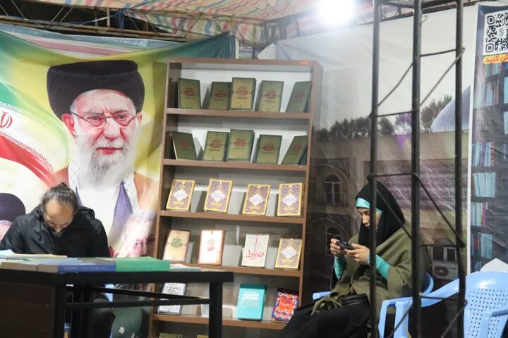 تصاویر/ استمرار خدمت رسانی موکب مدرسه علمیه قرآنی قائد شهید امام خامنه‌ای ارومیه