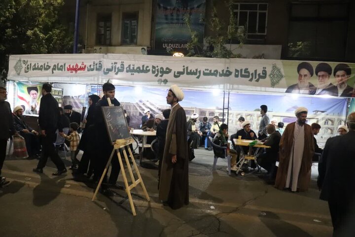 تصاویر/ استمرار خدمت رسانی موکب مدرسه علمیه قرآنی قائد شهید امام خامنه‌ای ارومیه