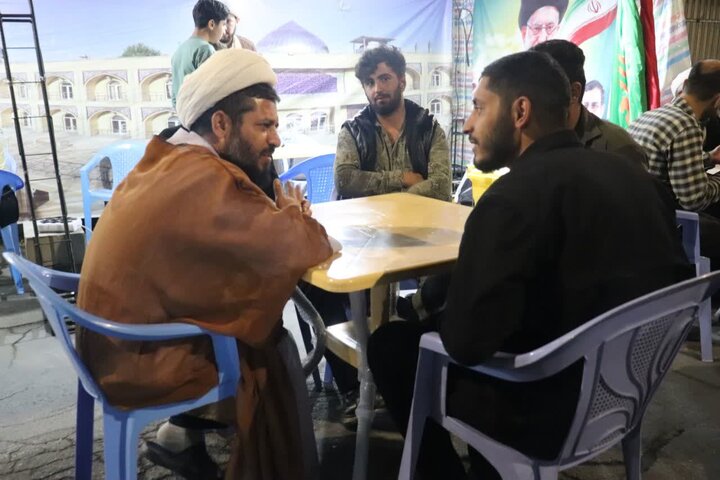 تصاویر/ استمرار خدمت رسانی موکب مدرسه علمیه قرآنی قائد شهید امام خامنه‌ای ارومیه