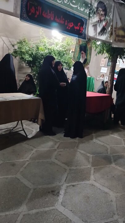 تصاویر/فعالیت طلاب مدرسه علمیه فاطمه‌الزهرا ساوه در موکب
