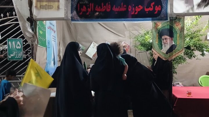 تصاویر/فعالیت طلاب مدرسه علمیه فاطمه‌الزهرا ساوه در موکب