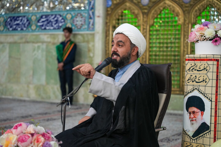 جشن تکلیف ۱۲۰ نوجوان پسر در حرم حضرت معصومه(س)