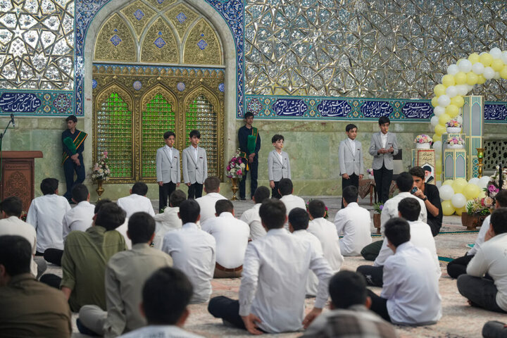 جشن تکلیف ۱۲۰ نوجوان پسر در حرم حضرت معصومه(س)