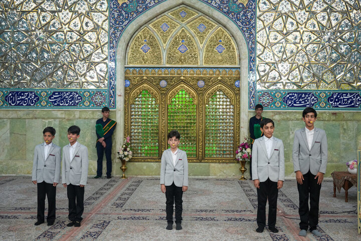 جشن تکلیف ۱۲۰ نوجوان پسر در حرم حضرت معصومه(س)
