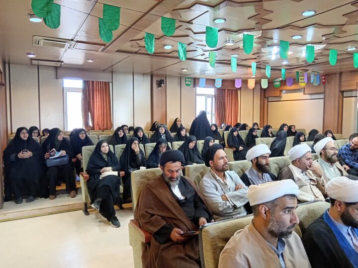 تصاویر/ نشست علمی و توانمندسازی مبلغین غدیر در آمل
