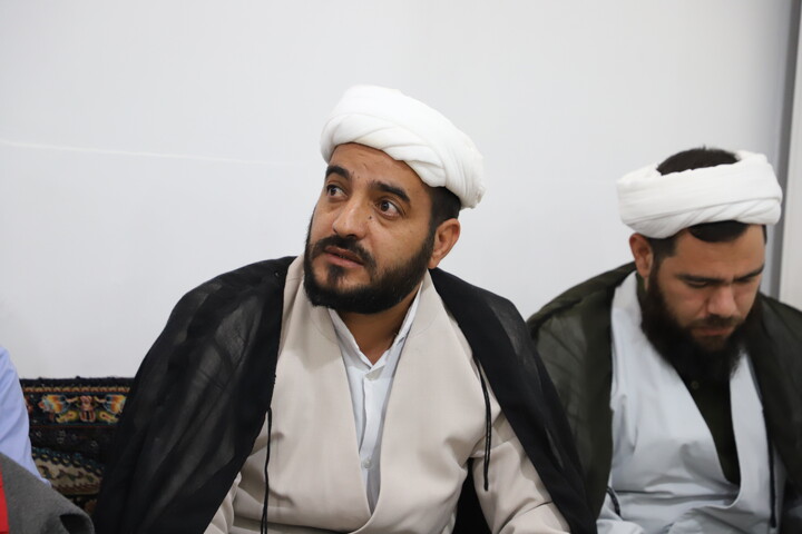 تصاویر/نشست مبلغین هجرت و امین شهرستان بیجار با حضور مدیر حوزه علمیه کردستان