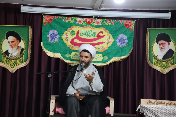 تصاویر/نشست مبلغین هجرت و امین شهرستان بیجار با حضور مدیر حوزه علمیه کردستان
