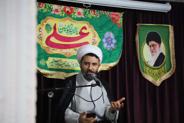 تصاویر/نشست مبلغین هجرت و امین شهرستان بیجار با حضور مدیر حوزه علمیه کردستان