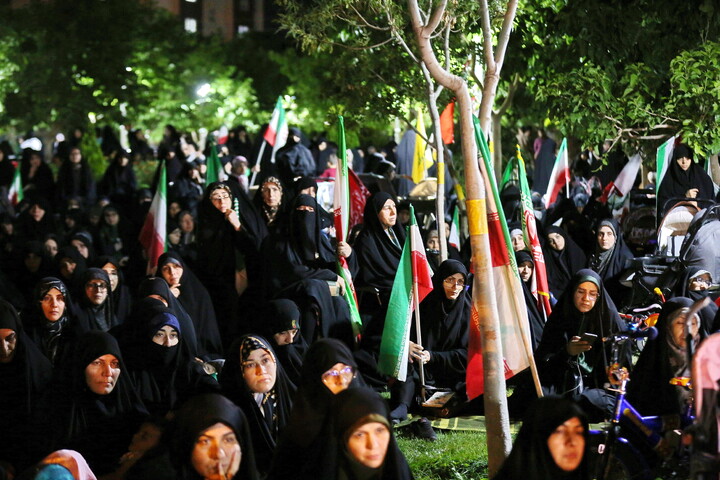 تصاویر/  تجمع مردمی بیعت با رهبر انقلاب اسلامی