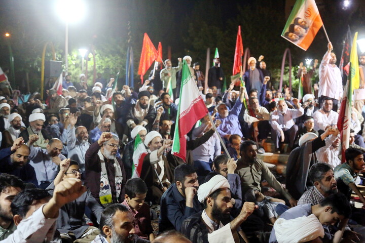 تصاویر/  تجمع مردمی بیعت با رهبر انقلاب اسلامی